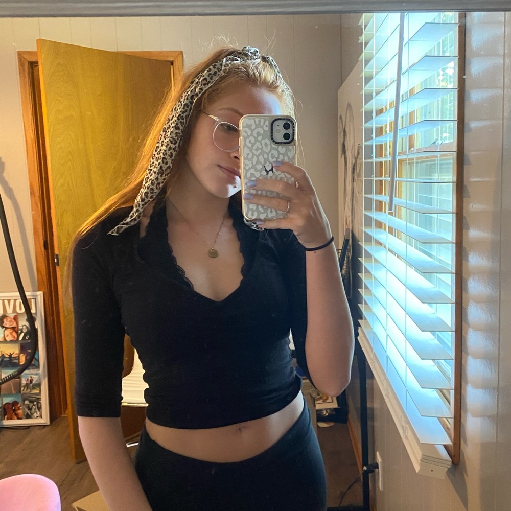 Basic Half Sleeve Black Top
